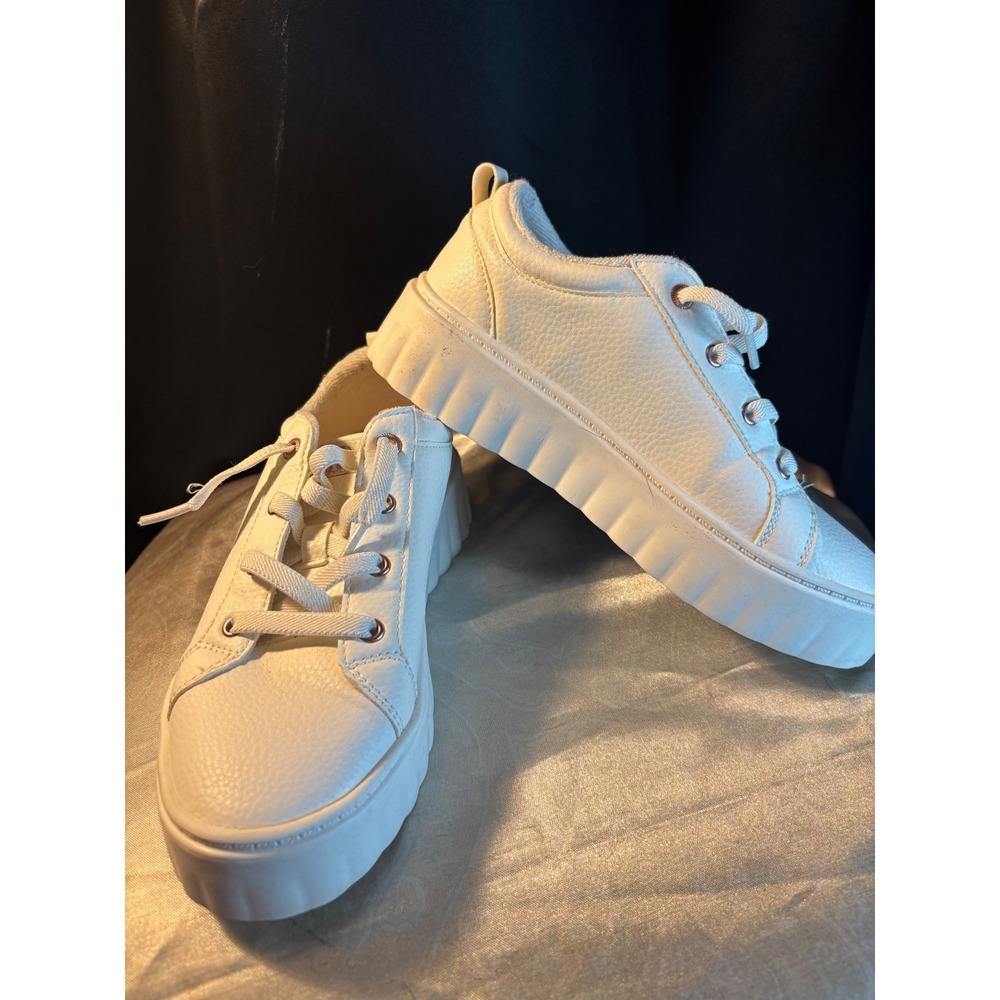 Roxy White Faux Leather Platform Sneakers Rose Gold Accents ARJS700077 Size 6